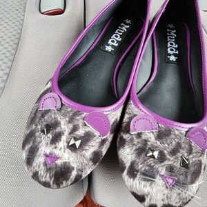Mudd studded critter flats. Like new.